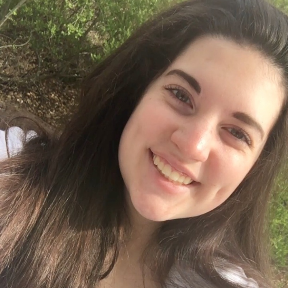 Meet your Posher, Alyssa